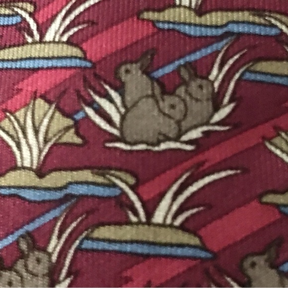 HERMES Tie Bunny Rabbit Tie Luxury Silk Red Background with Brown Tan Blue - Picture 5 of 12